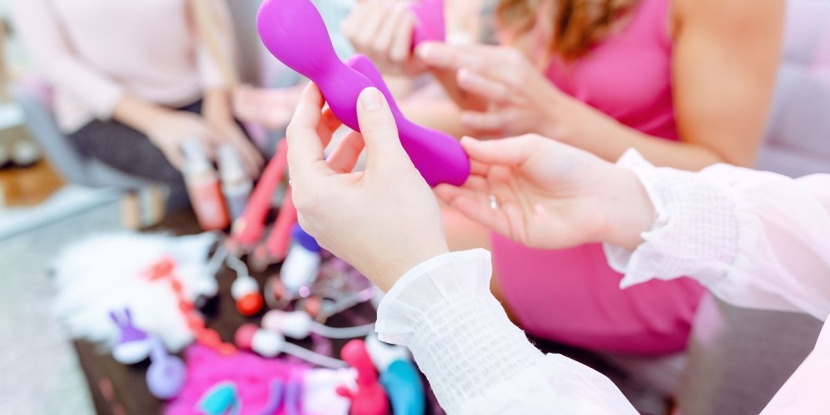 Read more about the article How can I get my wife to try a dildo? 7 ways to do it!