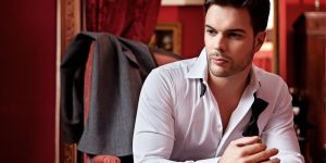 Read more about the article 6 Reasons why a dildo can never replace a man