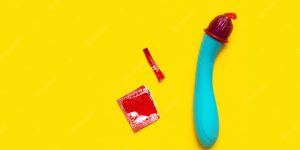 Read more about the article Should You use a condom with your Sex Toy (Dildo)?