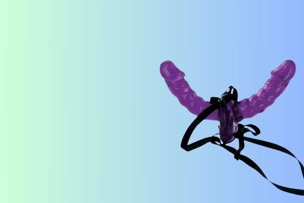 Double-Sided Strap-Ons: Twice the Fun, Twice the Action 2 double sided strap on dildo Double-Sided Strap-Ons: Twice the Fun, Twice the Action