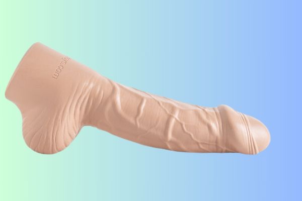 Realistic Dildos: Because Sometimes, You Just Want the Real Feel 3 realistic dildo 1 Realistic Dildos: Because Sometimes, You Just Want the Real Feel