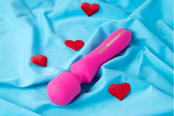 Thrusting Vibrators: Because Sometimes, You Just Need More Motion in the Ocean 1 Thrusting Vibrator 3 Thrusting Vibrators: Because Sometimes, You Just Need More Motion in the Ocean